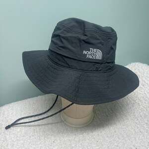 The North Face Horizon Breeze Brim Hat in Asphalt Grey